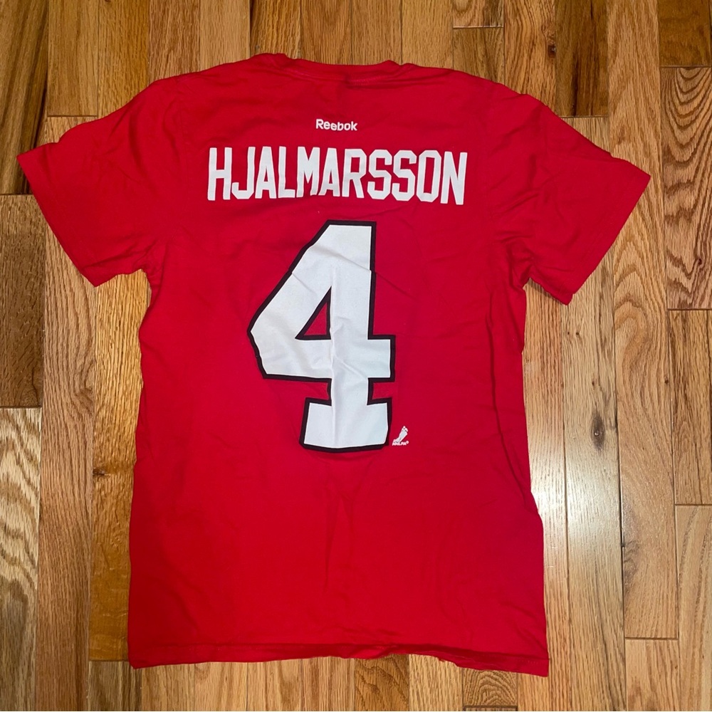 Chicago Blackhawks Niklas Hjalmarsson Jersey Tee